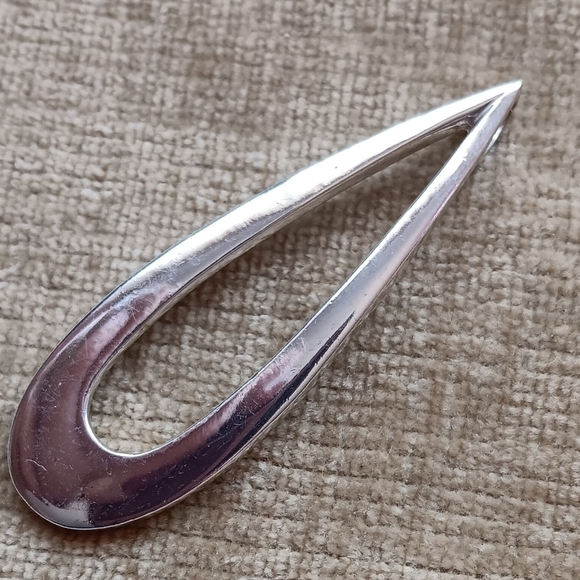 Large Silver Tear Drop Pendant - Picture 1 of 7